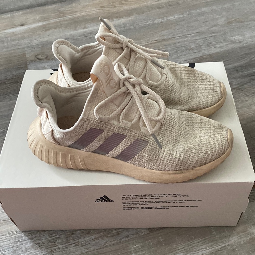 ADIDAS SHOE